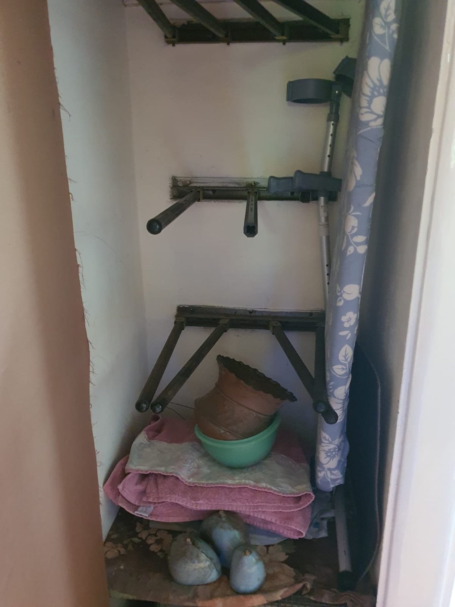 Crewkerne house clearance