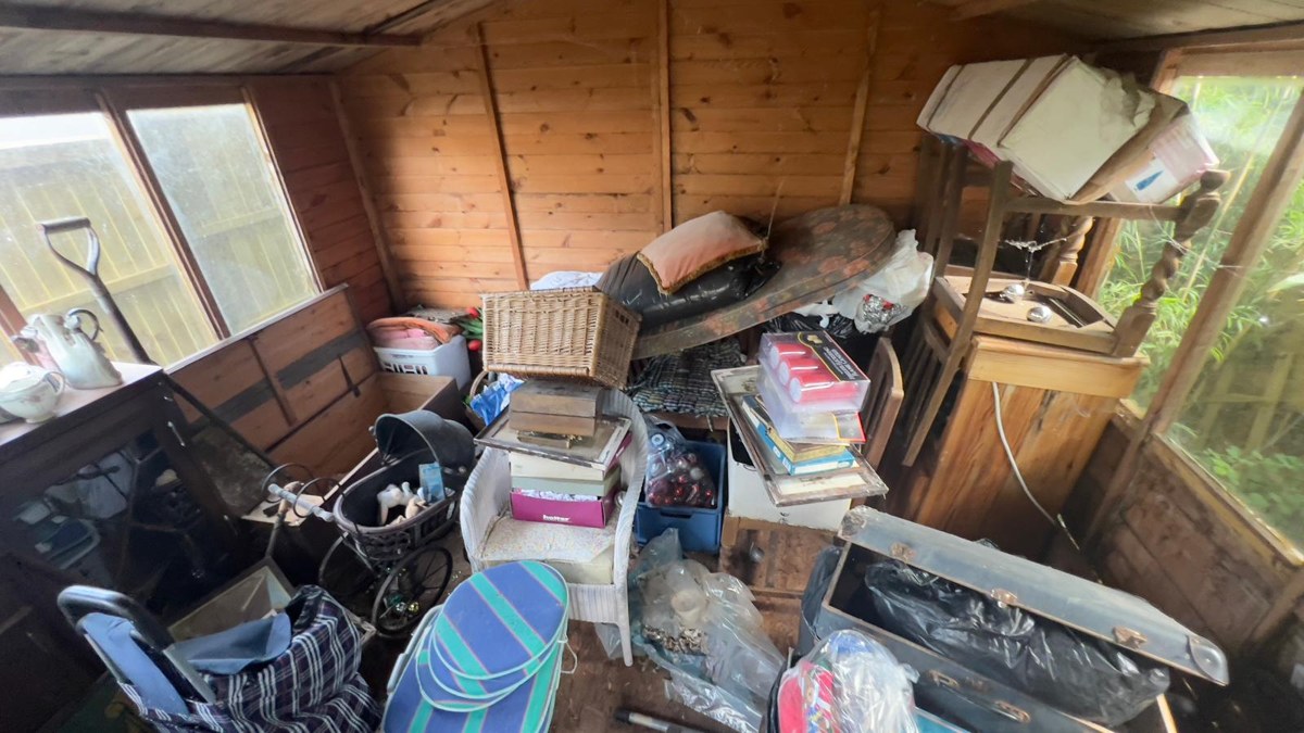 Dagenham house clearance