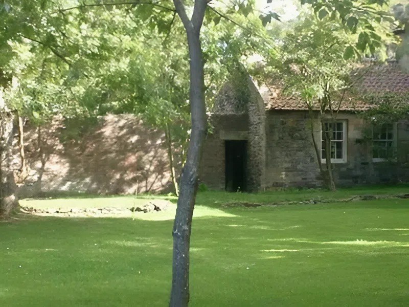 Alnwick mansion clearance
